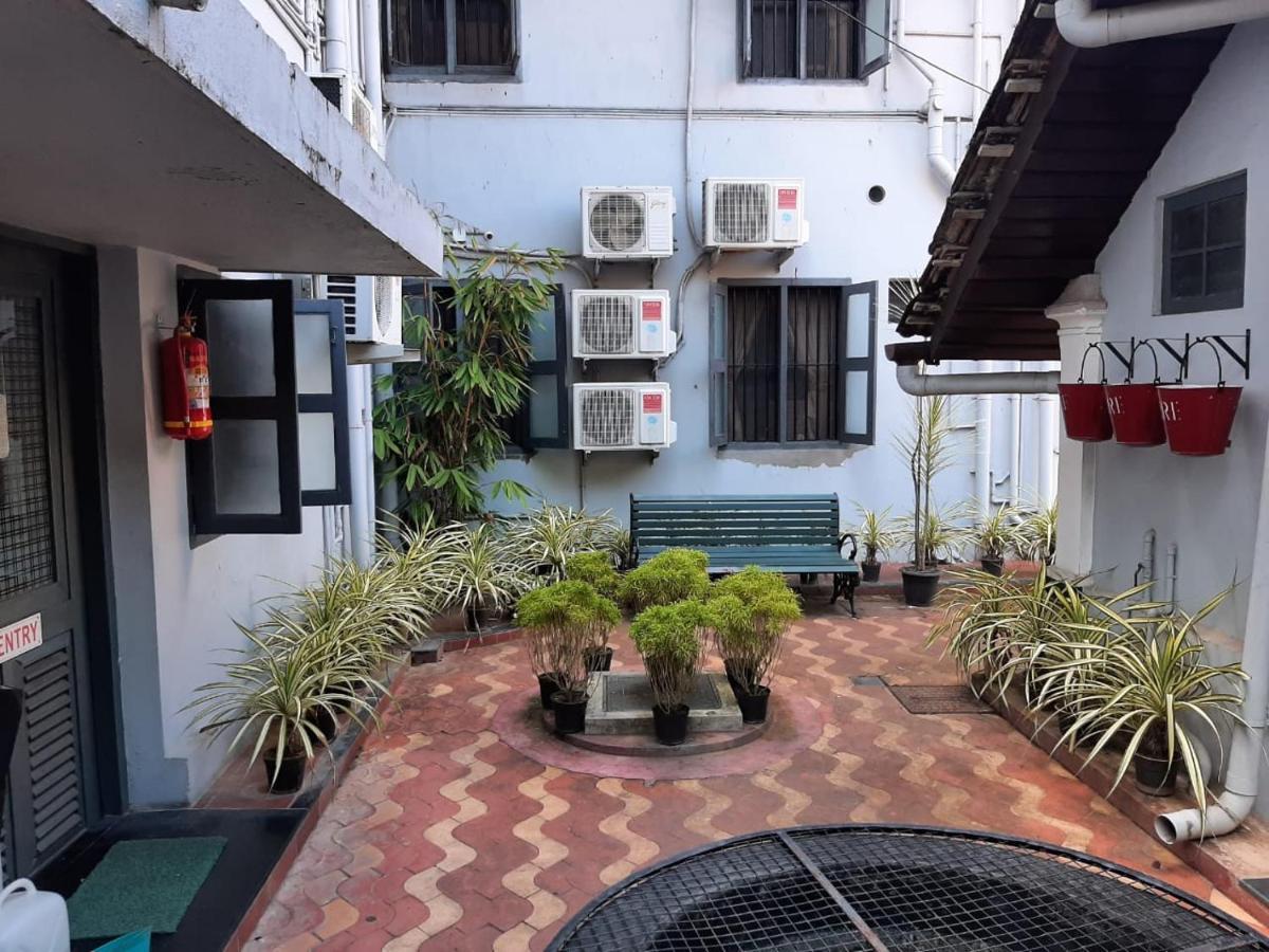 The Boat Jetty Bungalow Kochi Exterior photo
